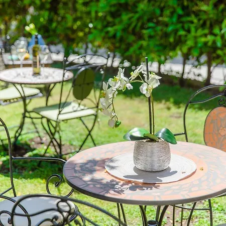 Jes Old Town Luxury Апартаменты